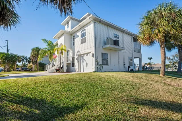 $895,000 | 3459 Flamingo Boulevard, Hernando Beach, FL 34607