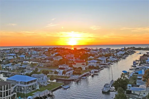 $829,000 | 3459 Flamingo Boulevard, Hernando Beach, FL 34607