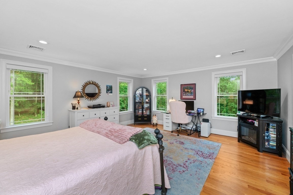456 Chestnut Street Needham, MA 02492 - Photo 23 of 37