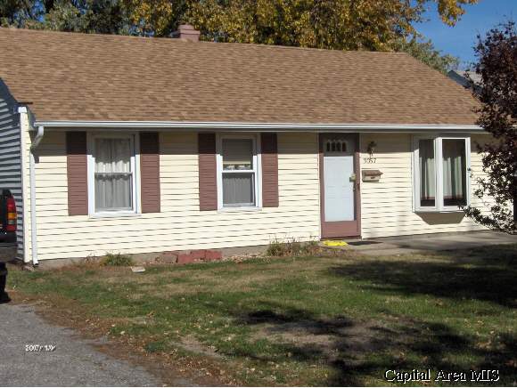 3057 Louise Lane Springfield, IL 62702 - Photo 1 of 9