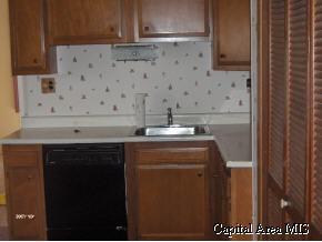 3057 Louise Lane Springfield, IL 62702 - Photo 2 of 9