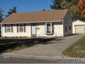 3057 Louise Lane Springfield, IL 62702 - Photo 3 of 9