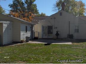 3057 Louise Lane Springfield, IL 62702 - Photo 5 of 9