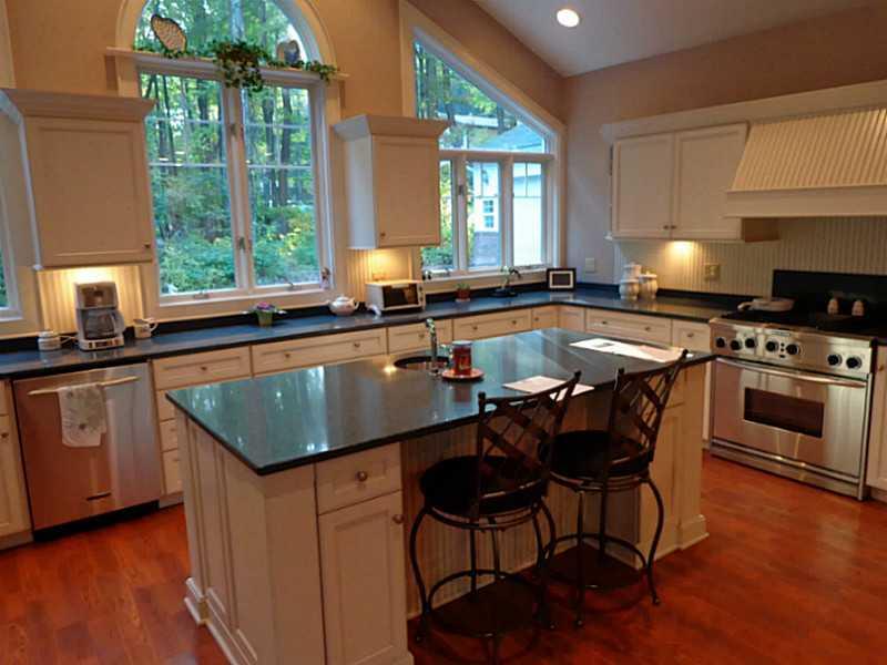 184 Archery Road Berlin, PA 15530 - Photo 3 of 25 Kitchen. Island
