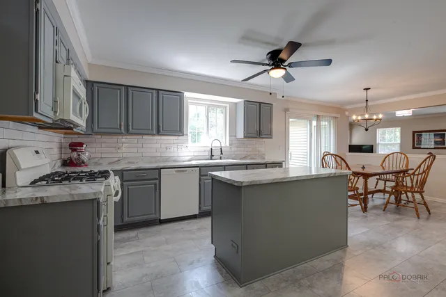 $495,000 | 34271 North Tangueray Drive, Grayslake, IL 60030