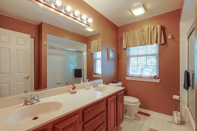 $495,000 | 34271 North Tangueray Drive, Grayslake, IL 60030