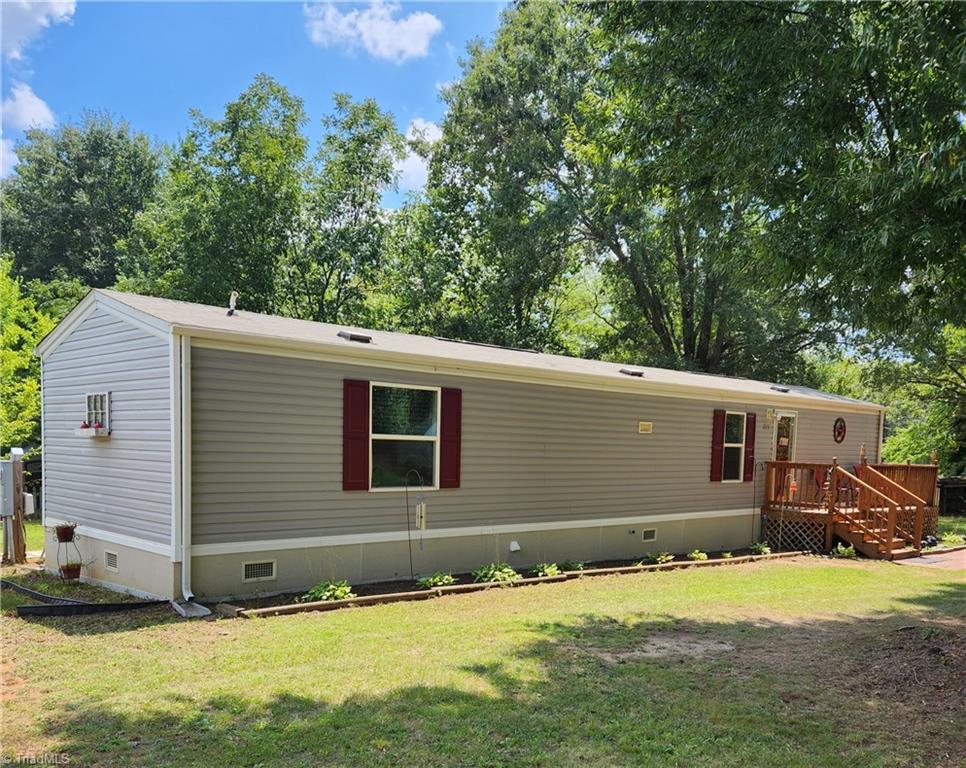 215 Meeks Road Eden, NC 27288 - Photo 1 of 27 Gallery Image 1