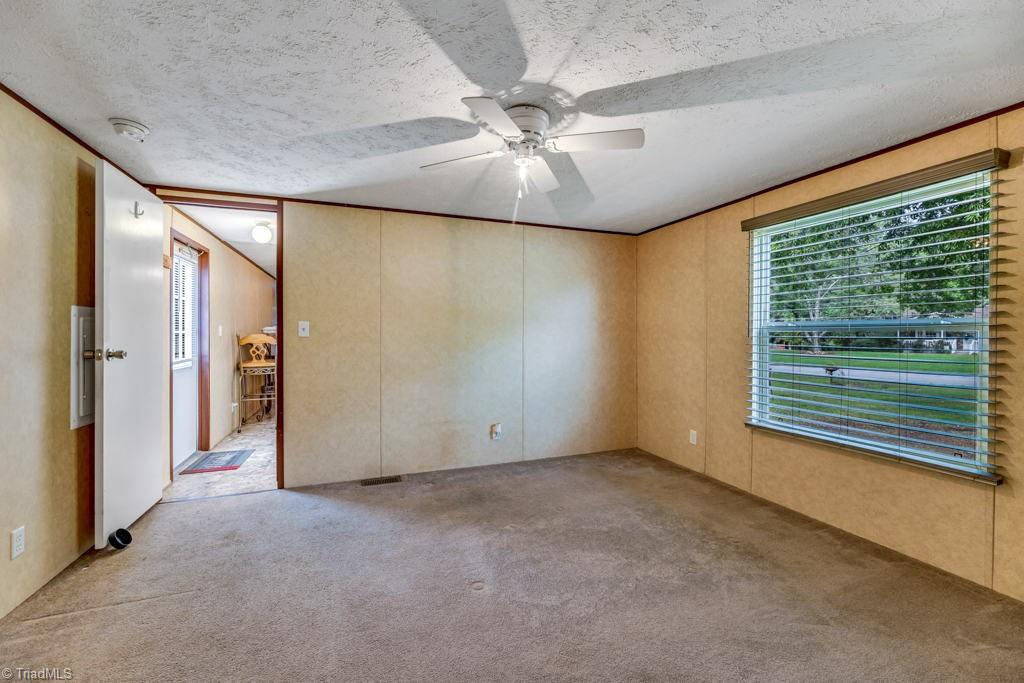 215 Meeks Road Eden, NC 27288 - Photo 14 of 27 Gallery Image 14