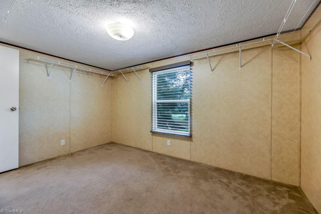 215 Meeks Road Eden, NC 27288 - Photo 16 of 27 Gallery Image 16