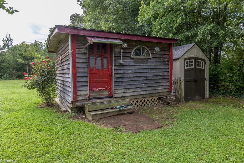 215 Meeks Road Eden, NC 27288 - Photo 25 of 27 Gallery Image 25
