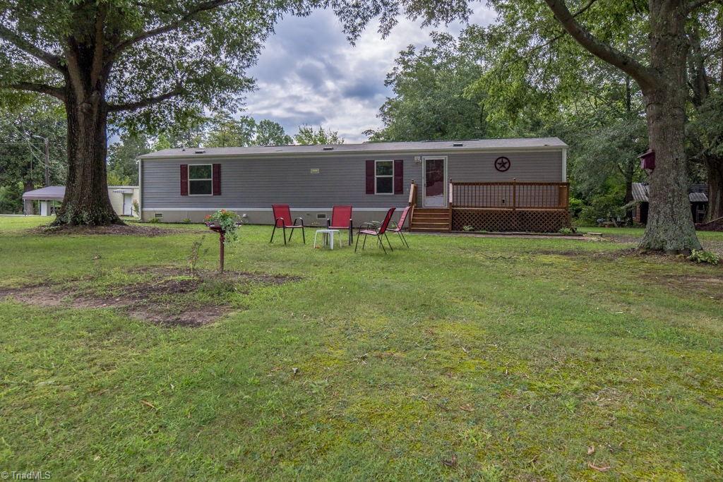 215 Meeks Road Eden, NC 27288 - Photo 4 of 27 Gallery Image 4