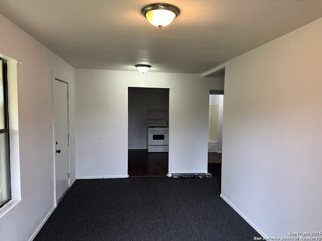 $950 | 2007 Wyoming Street, Unit 3, San Antonio, TX 78203