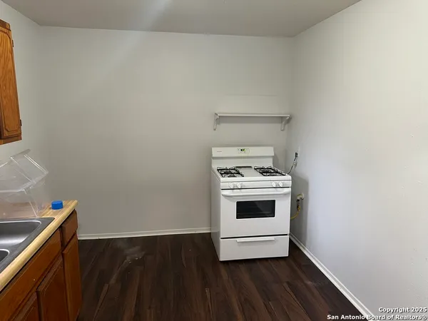 $950 | 2007 Wyoming Street, Unit 3, San Antonio, TX 78203