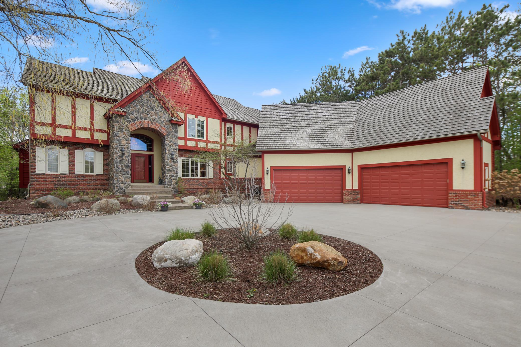13 Red Pine Road North Oaks, MN 55127 - Photo 2 of 44 Gallery Image 2