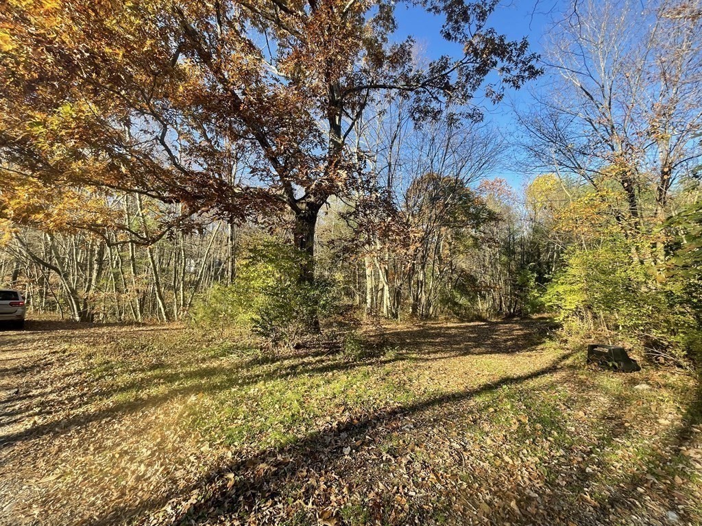 80 Barnett Road Sutton, MA 01590 - Photo 2 of 4