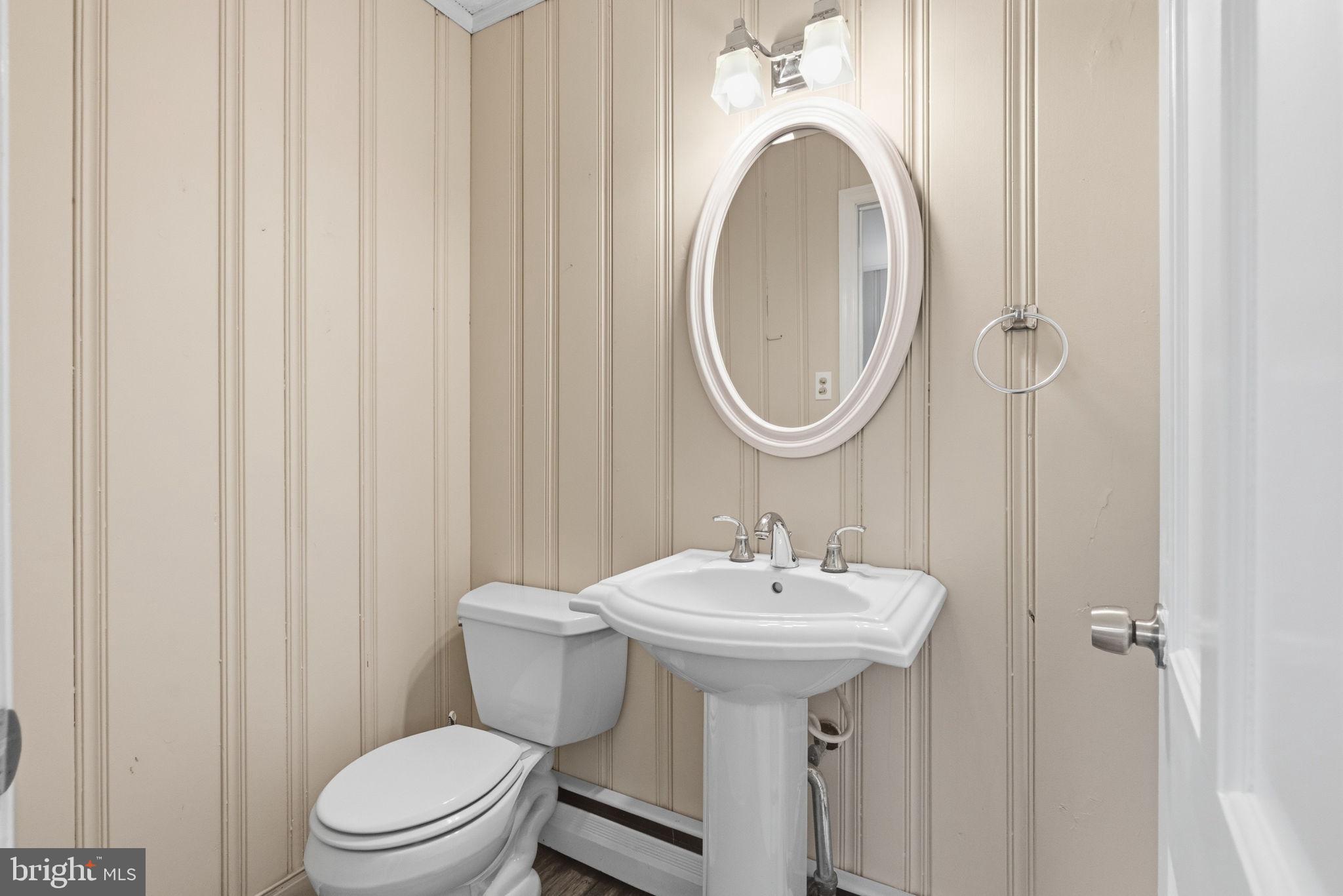152 Treaty Road Drexel Hill, PA 19026 - Photo 13 of 31 Powder Room