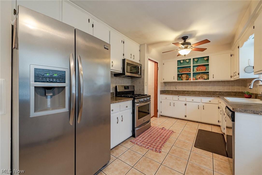 4908 South Sedgewick Road Cleveland, OH 44124 - Photo 13 of 28 Gallery Image 13