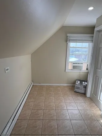 $1,850 | 121 Rutgers Street, Unit 3, Belleville, NJ 07109