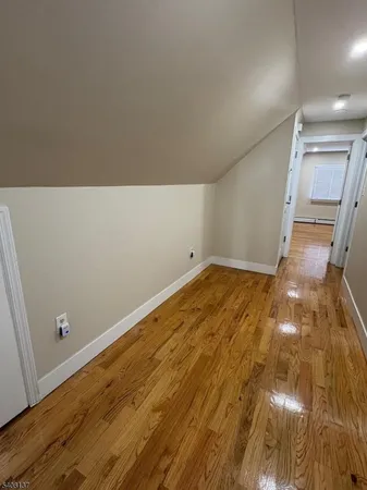 $1,850 | 121 Rutgers Street, Unit 3, Belleville, NJ 07109
