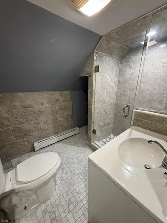 $1,850 | 121 Rutgers Street, Unit 3, Belleville, NJ 07109