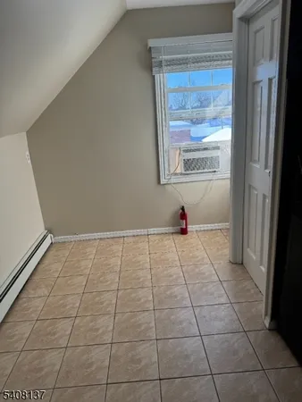 $1,850 | 121 Rutgers Street, Unit 3, Belleville, NJ 07109