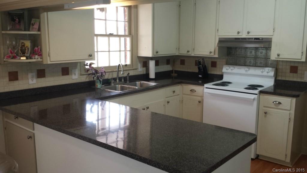 621 John Maples Road Pageland, SC 29728 - Photo 3 of 22 Gallery Image 3