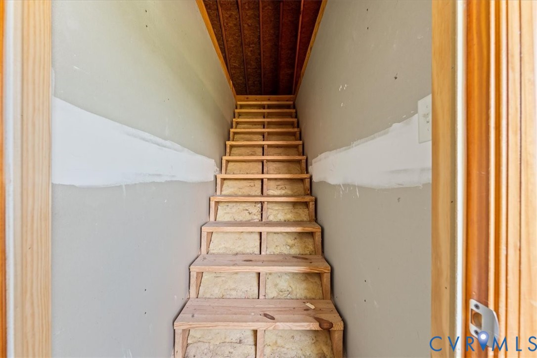 3137 Trenholm Road Powhatan, VA 23139 - Photo 48 of 72 a view of entryway with wooden floor