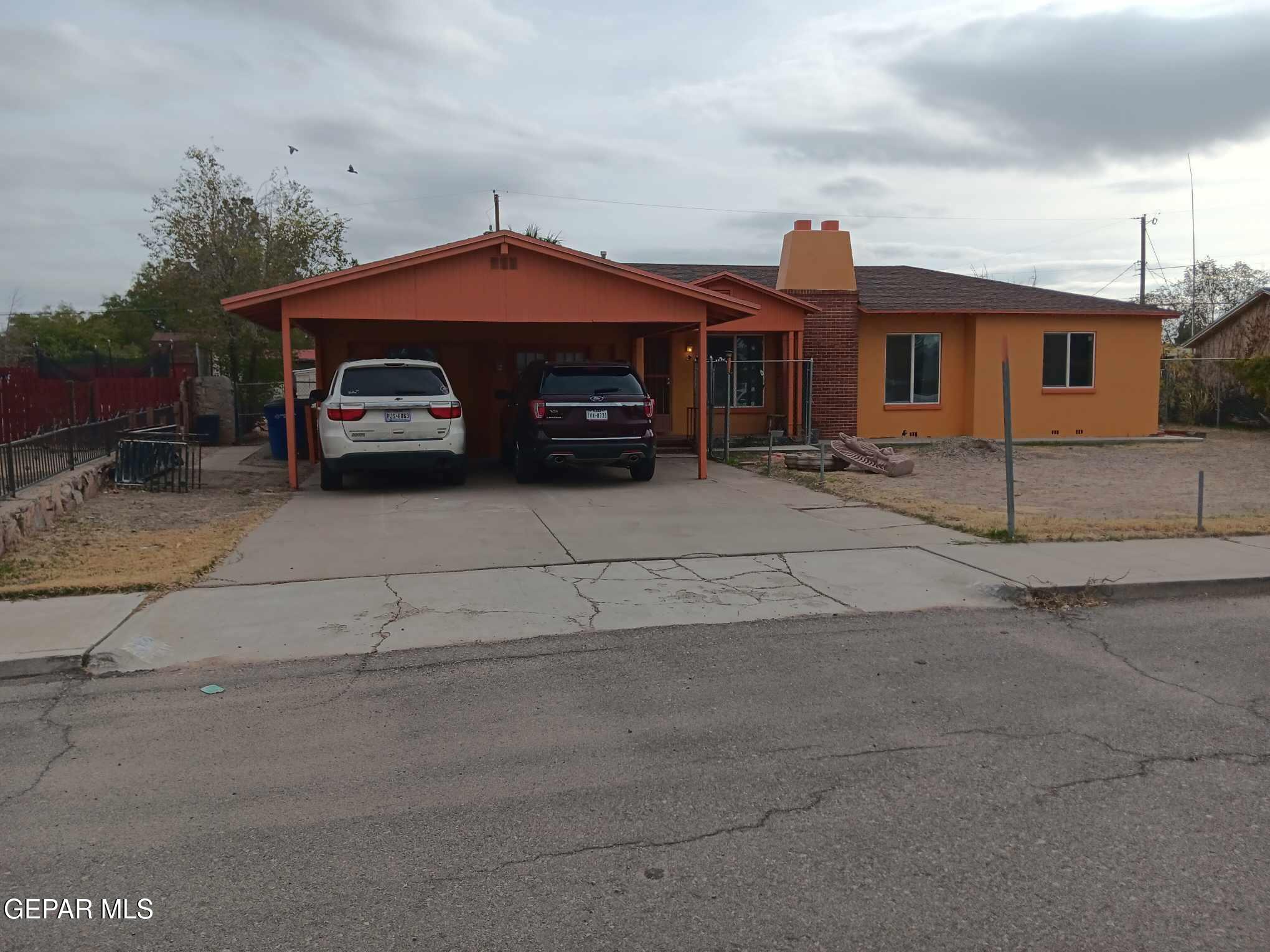 3 Atkinson Way El Paso, TX 79915 - Photo 2 of 19 466556714_563577183150828_71069931158379