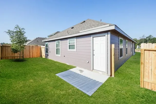 a front view of house with yard