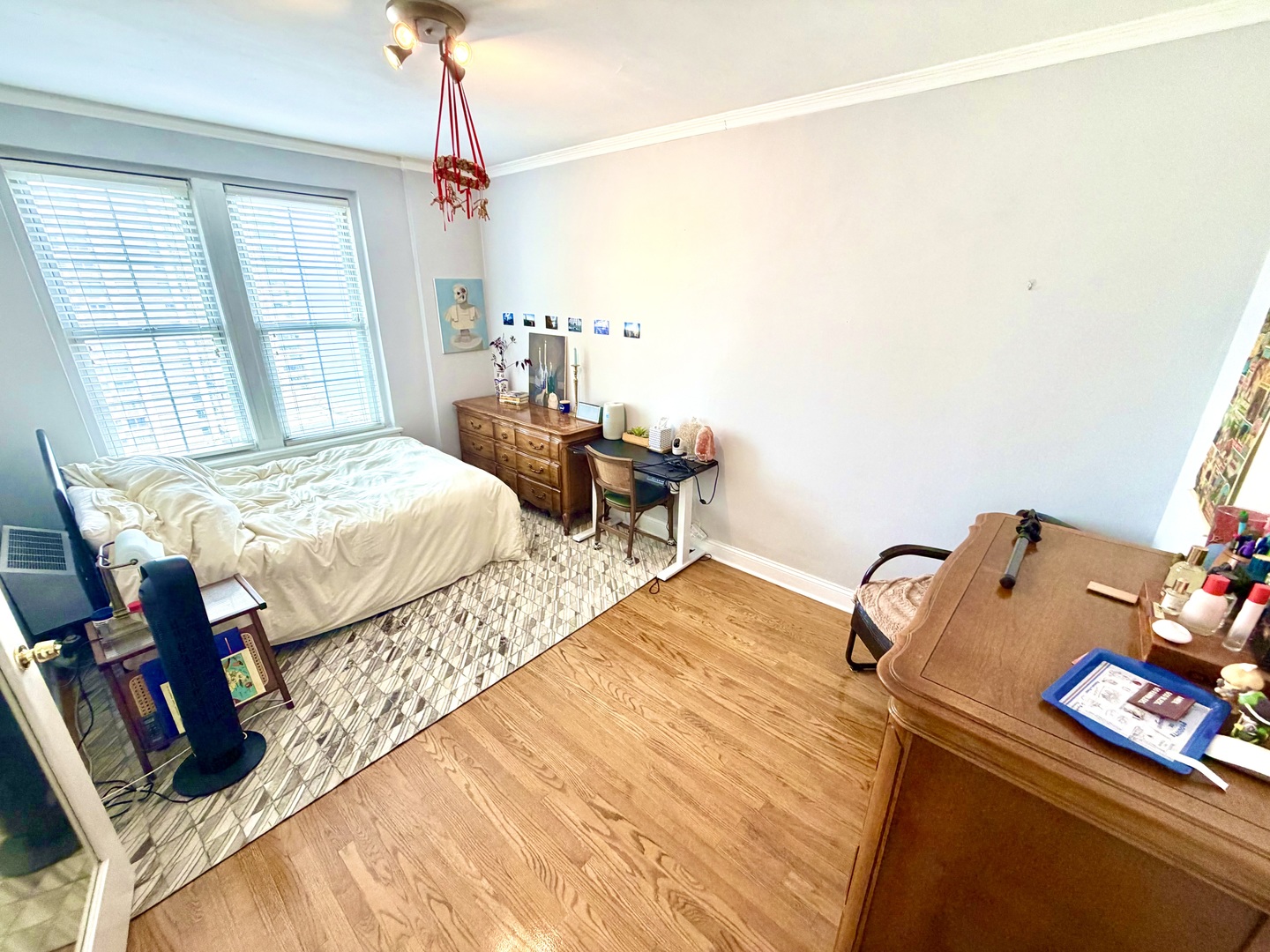 6101 North Sheridan Road, Unit 11E Chicago, IL 60660 - Photo 9 of 11