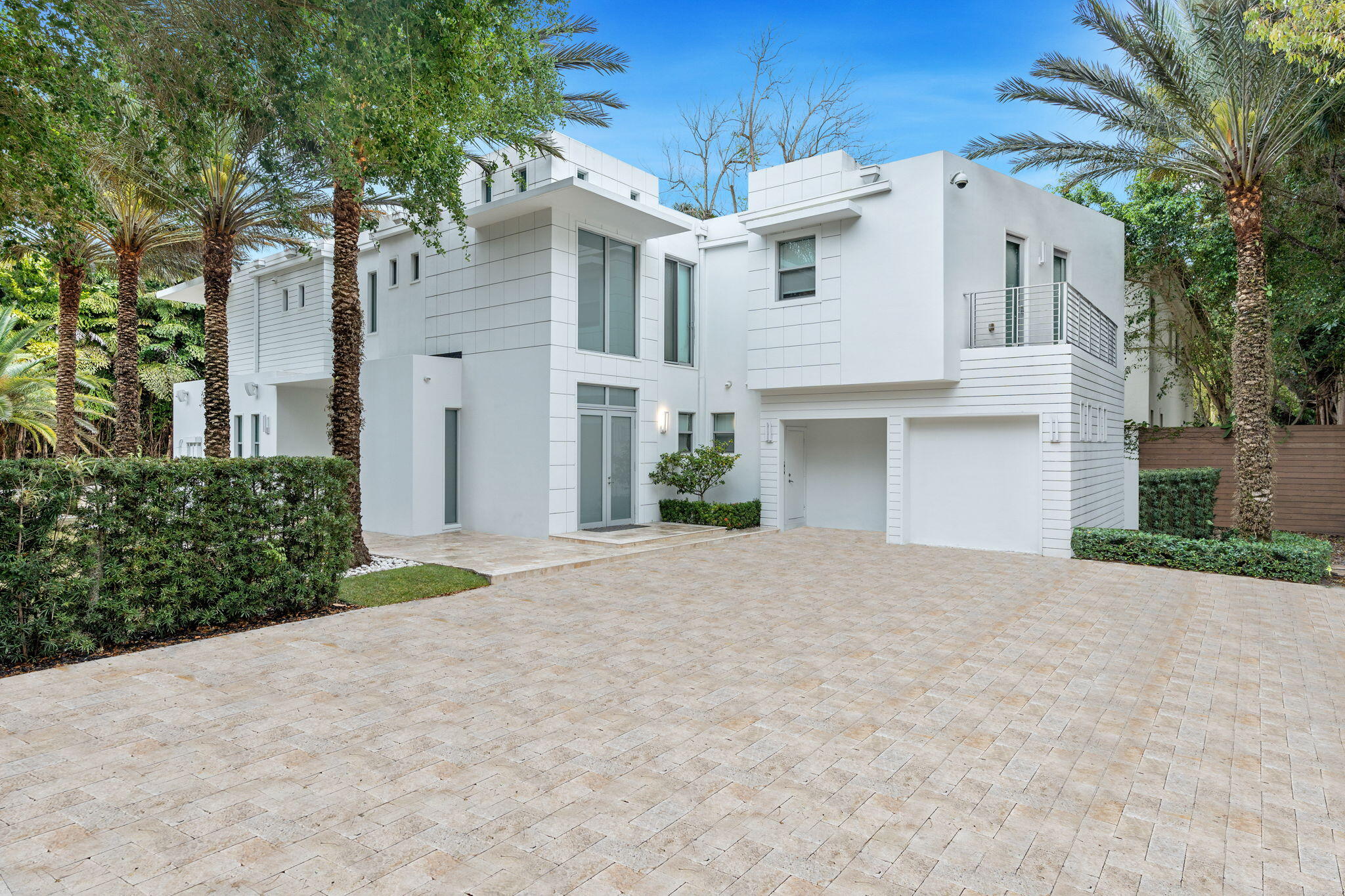 3917 South Le Jeune Road Miami, FL 33146 - Photo 3 of 66 Front of home