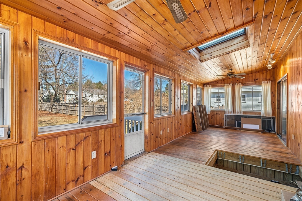 23 Lake Road Wayland, MA 01778 - Photo 12 of 29 Gallery Image 12