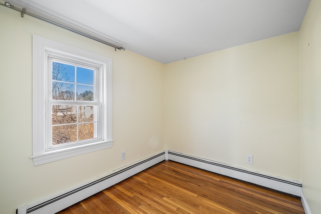 23 Lake Road Wayland, MA 01778 - Photo 19 of 29 Gallery Image 19