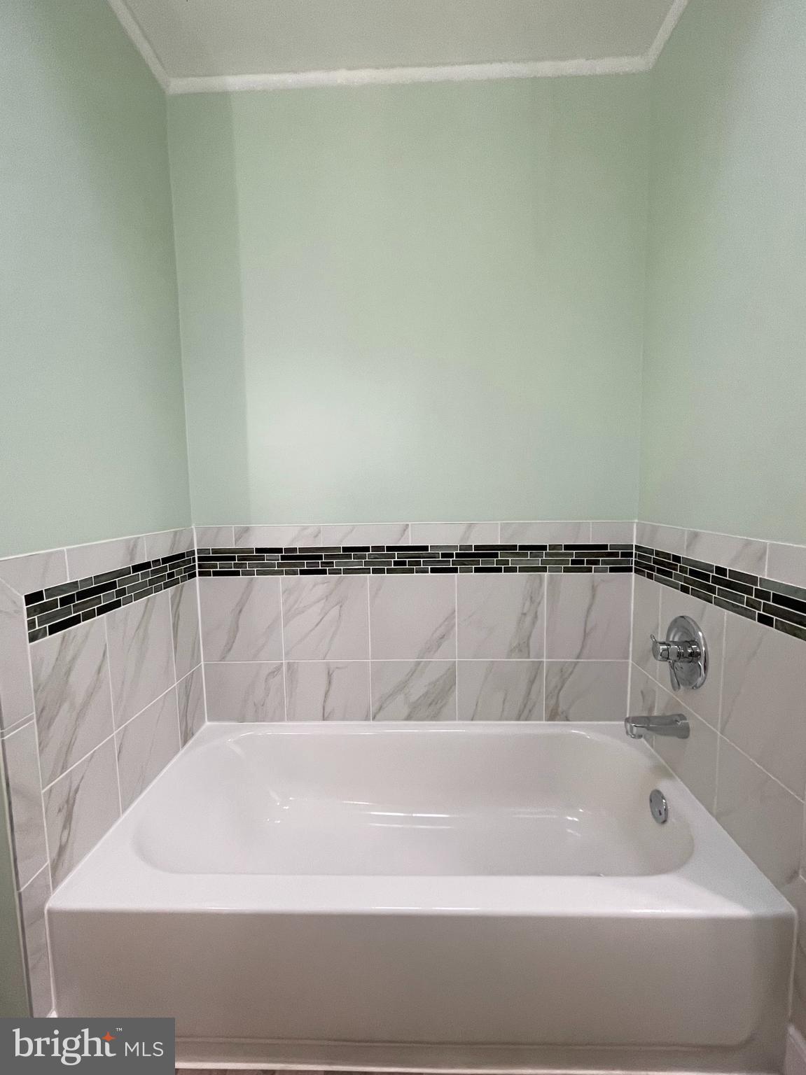 6940 Large Street Philadelphia, PA 19149 - Photo 19 of 31 Bathroom