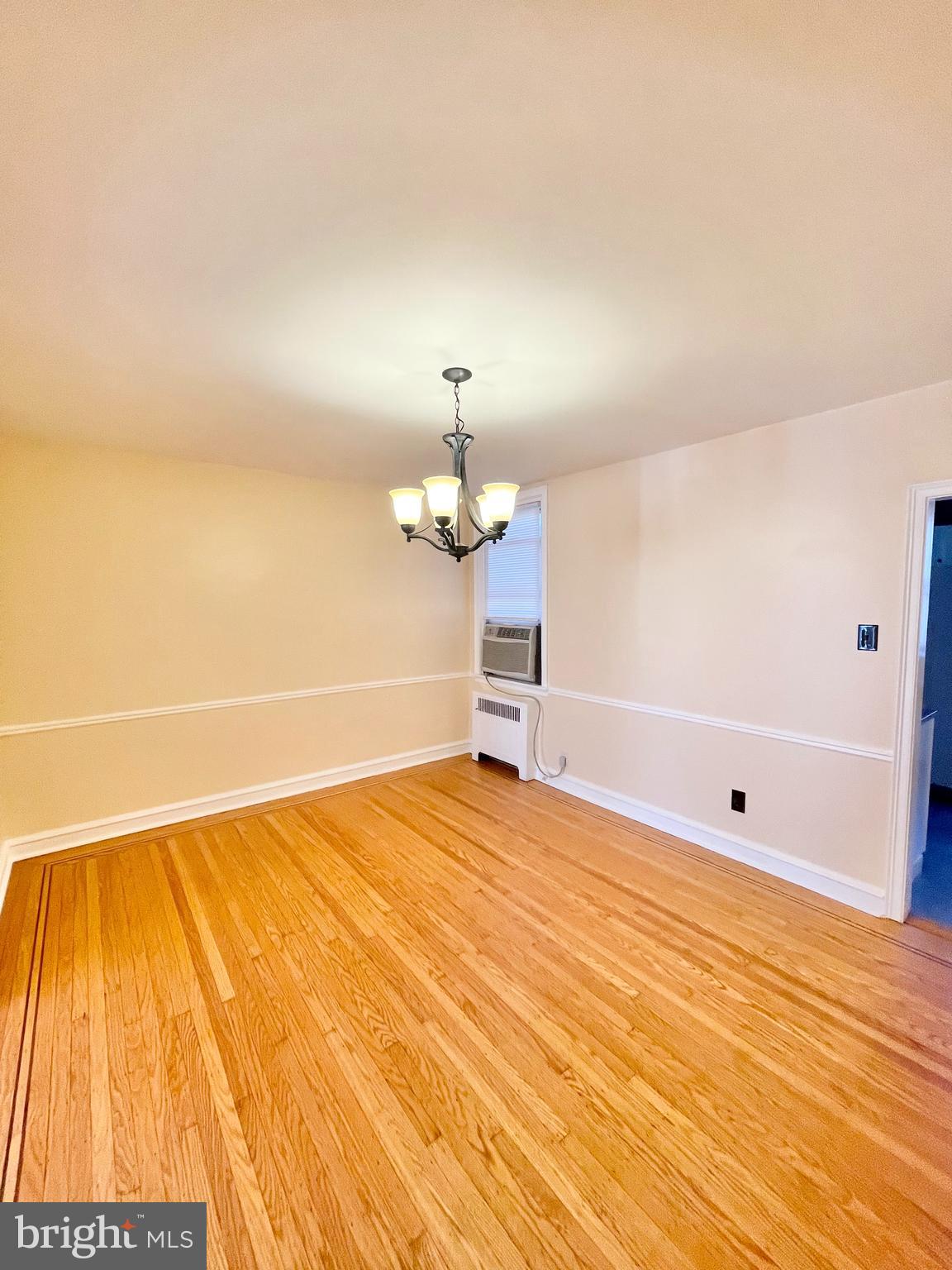 6940 Large Street Philadelphia, PA 19149 - Photo 8 of 31 Dining Room