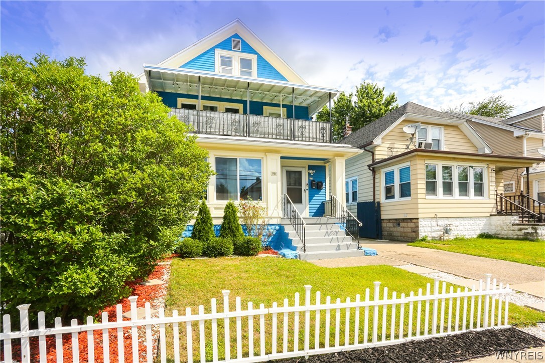 396 Highgate Avenue Buffalo, NY 14215 - Photo 2 of 27 Exterior front