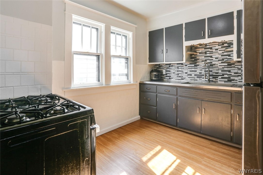 396 Highgate Avenue Buffalo, NY 14215 - Photo 10 of 27 Kitchen 1st floor