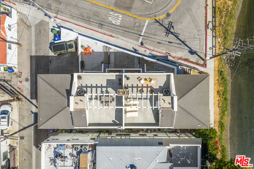 3501 Esplanade Marina del Rey, CA 90292 - Photo 3 of 52