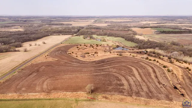 $252,330 | 0 Northwest 86th Street, Unit LOT #1, Silver Lake, KS 66539