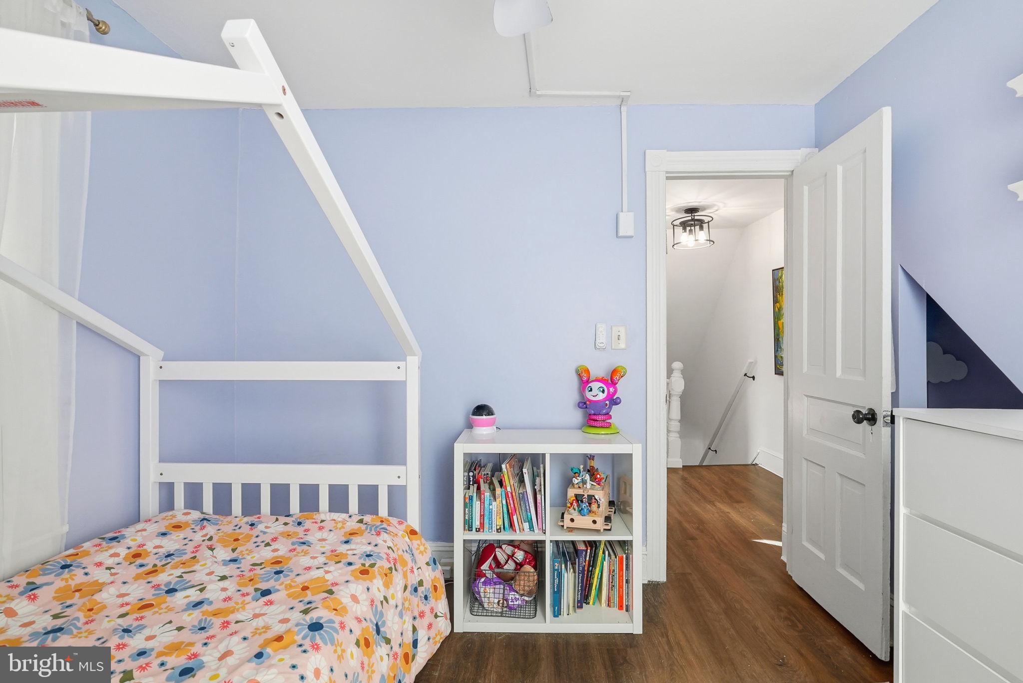 522 Bush Street Bridgeport, PA 19405 - Photo 24 of 40 Bedroom 2