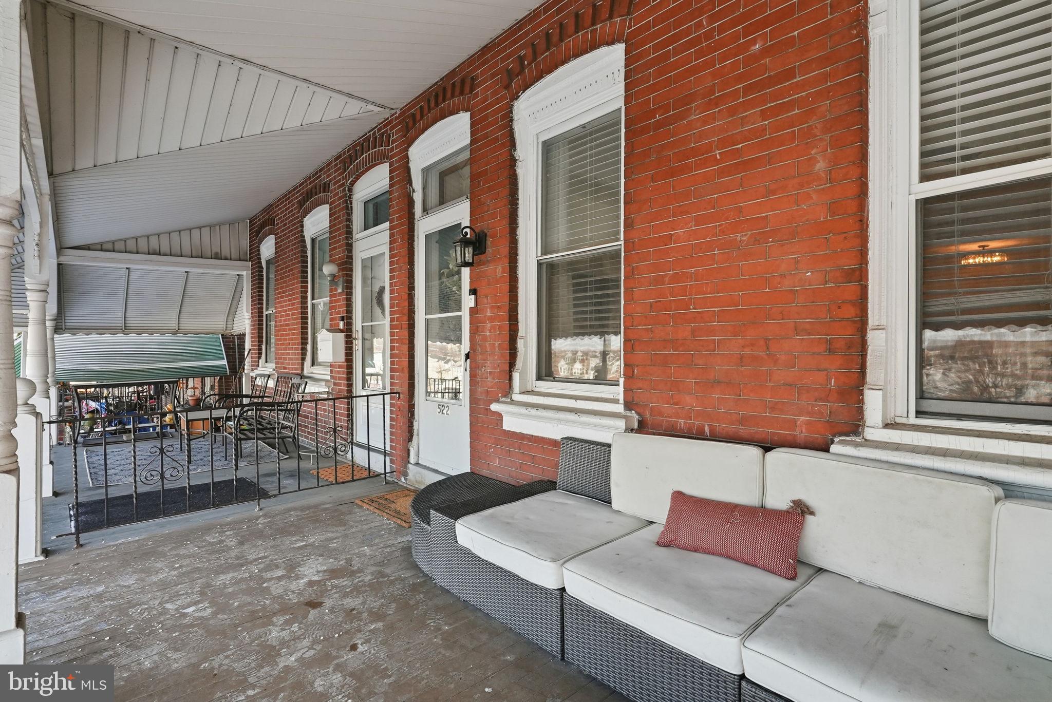 522 Bush Street Bridgeport, PA 19405 - Photo 3 of 40