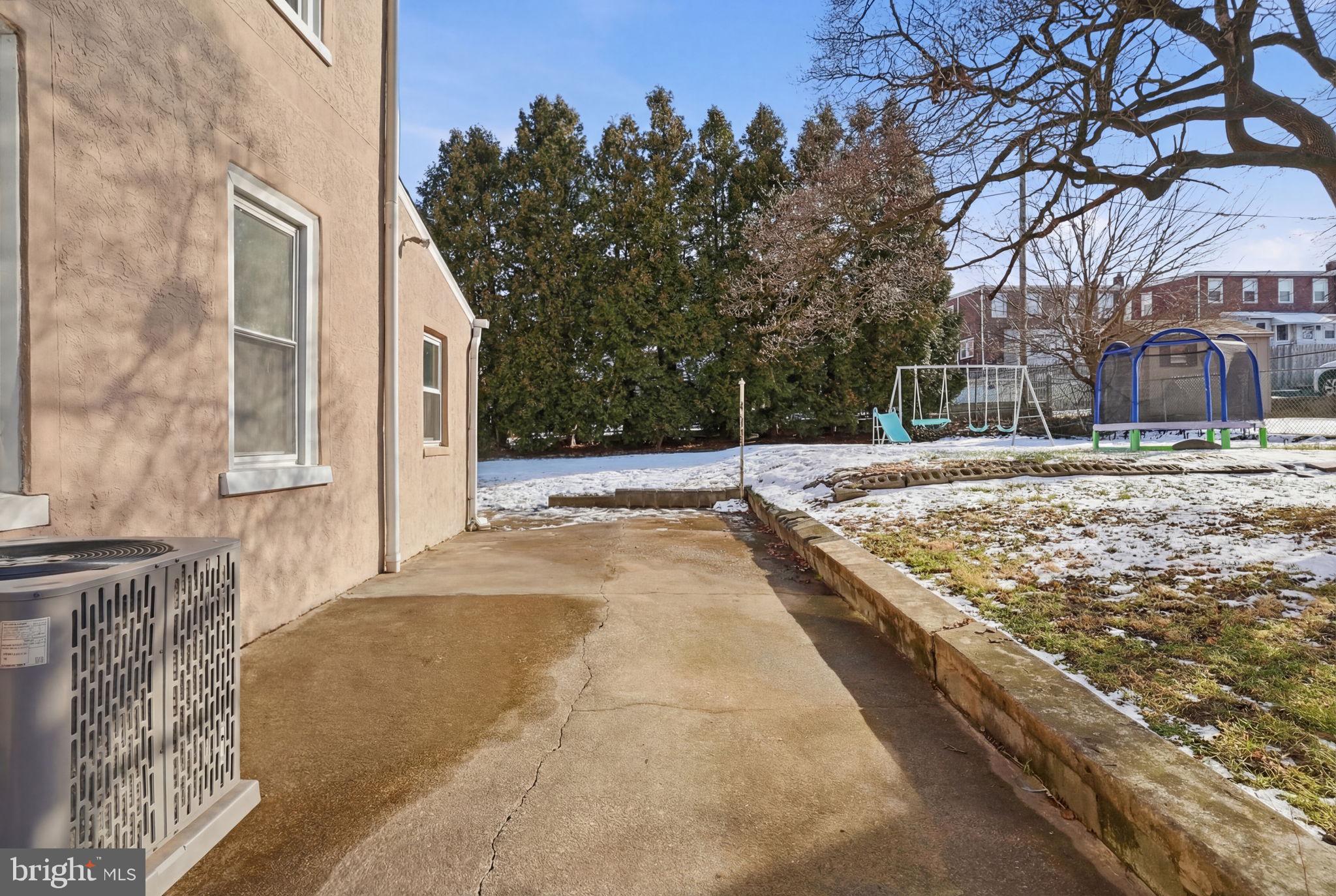 522 Bush Street Bridgeport, PA 19405 - Photo 31 of 40