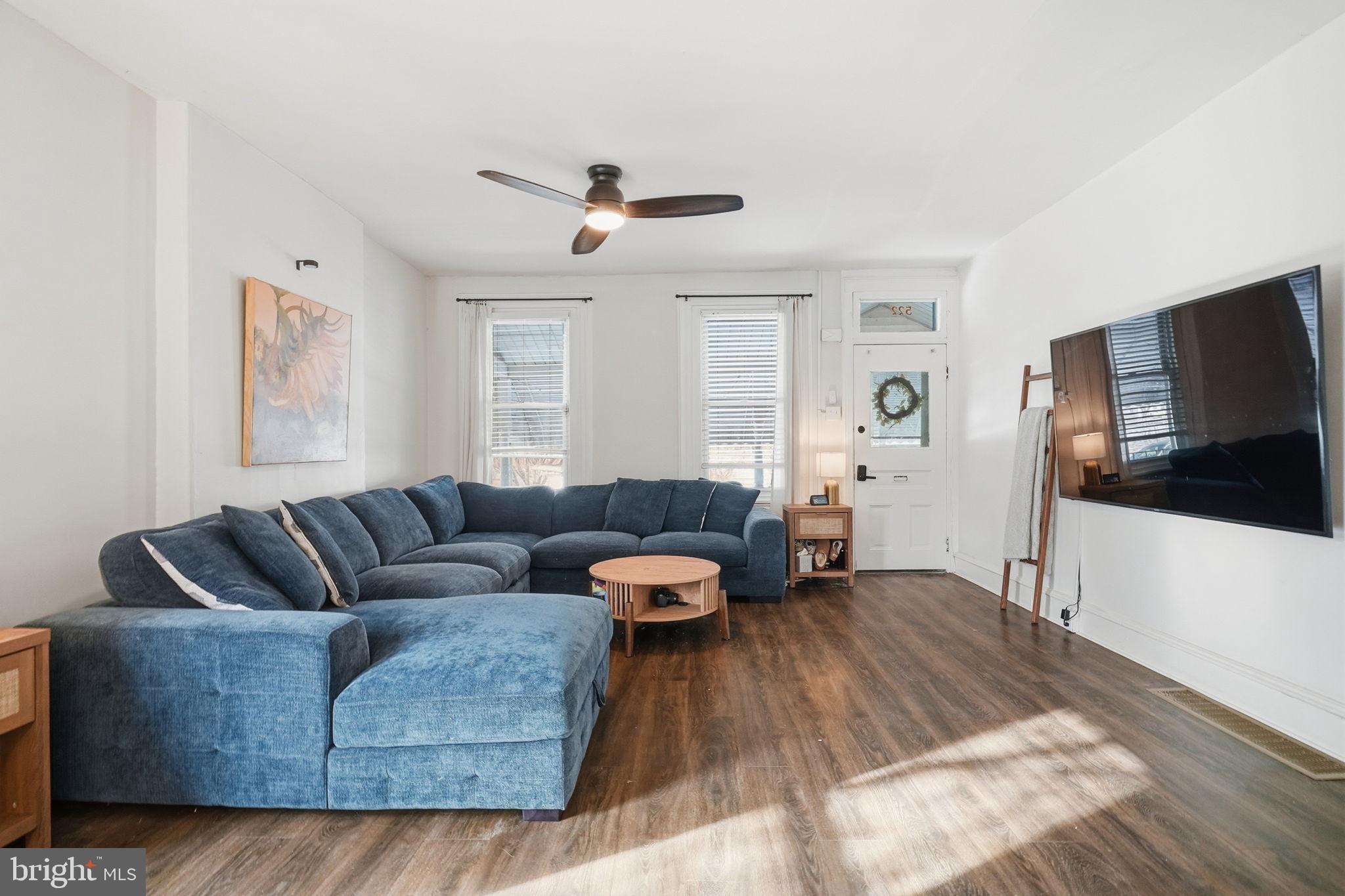 522 Bush Street Bridgeport, PA 19405 - Photo 6 of 40