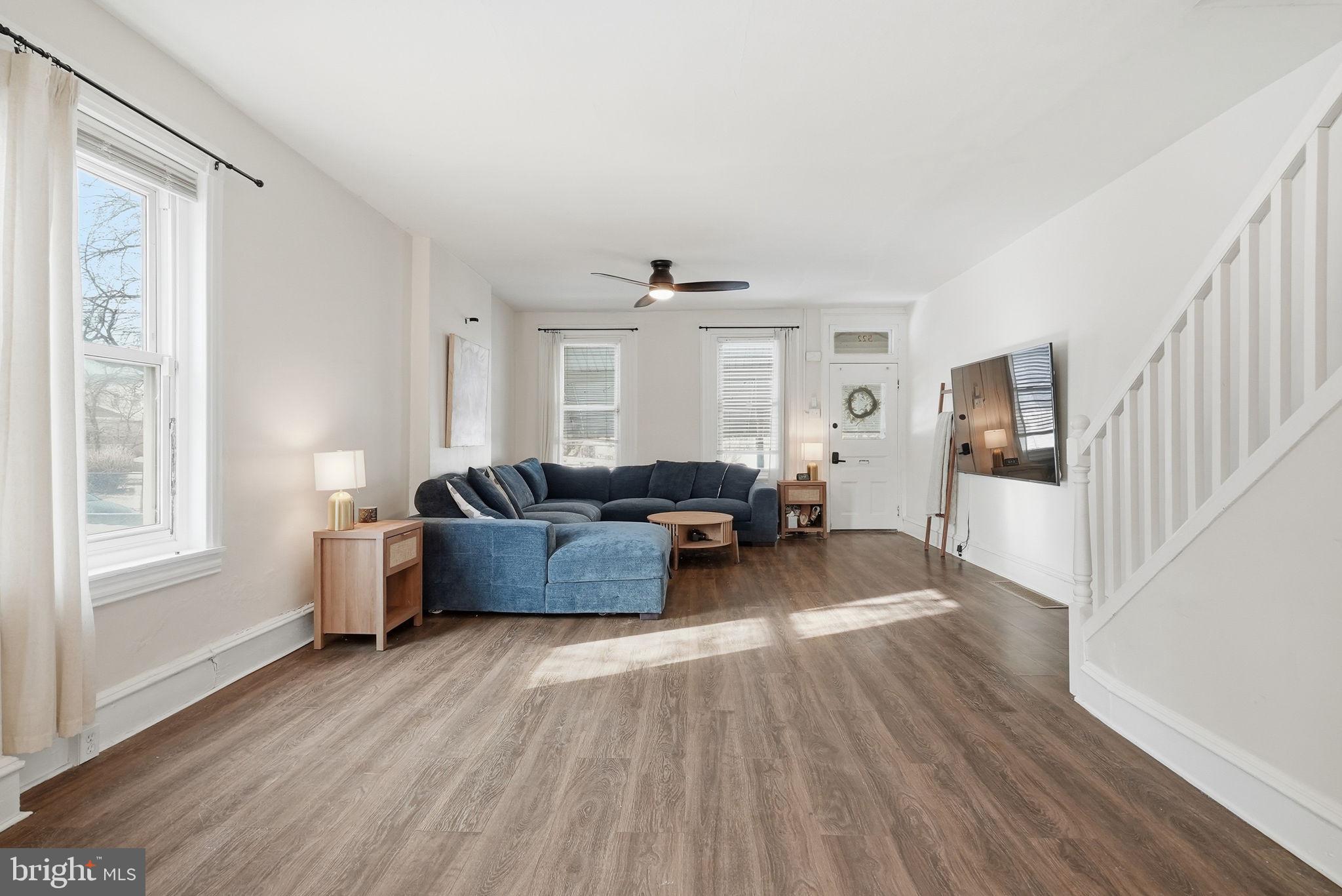 522 Bush Street Bridgeport, PA 19405 - Photo 8 of 40