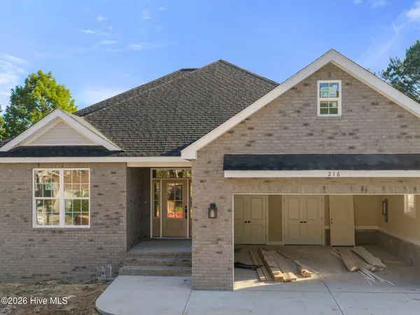 $475,000 | 216 Ravennaside Drive Northwest, Calabash, NC 28467