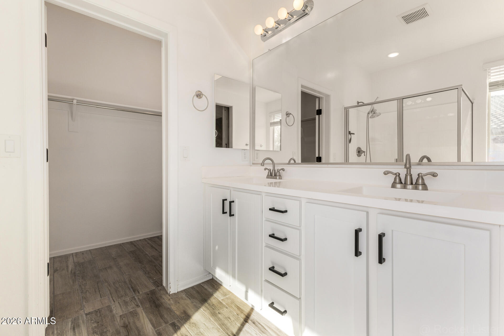 37263 West Meta Way Maricopa, AZ 85138 - Photo 4 of 38 16 - Meta