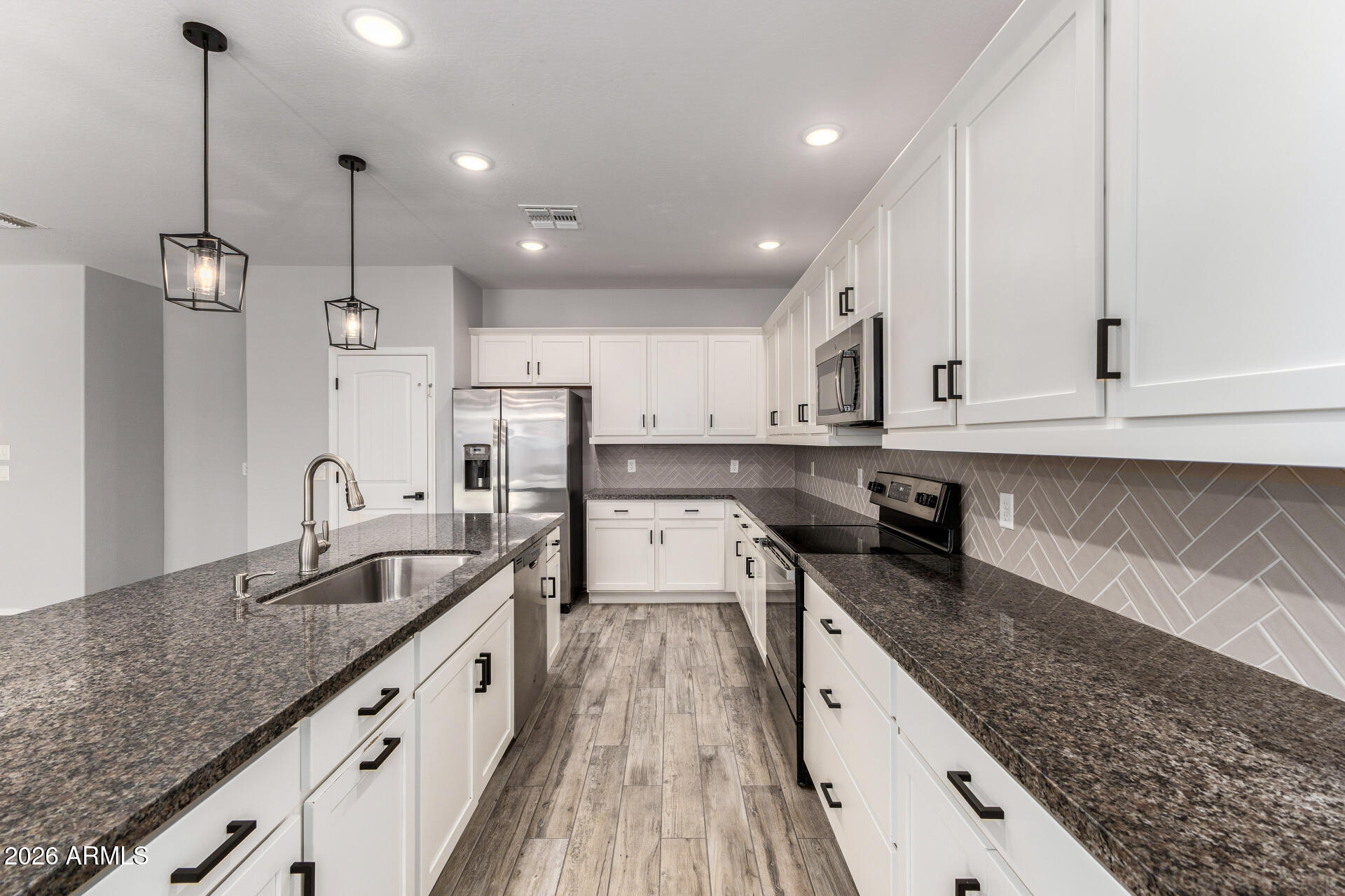 37263 West Meta Way Maricopa, AZ 85138 - Photo 9 of 38 11 - Meta