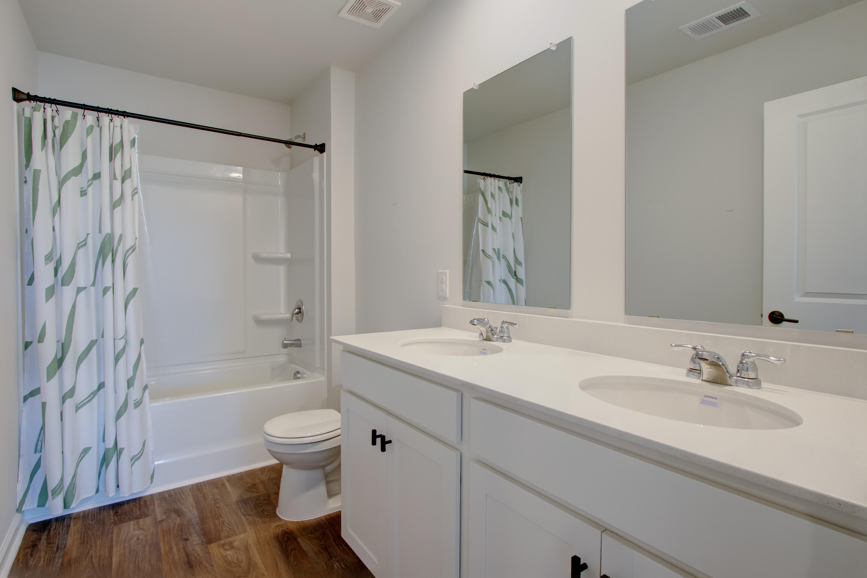 729 Long Blf Road Summerville, SC 29486 - Photo 20 of 33 05142026-047