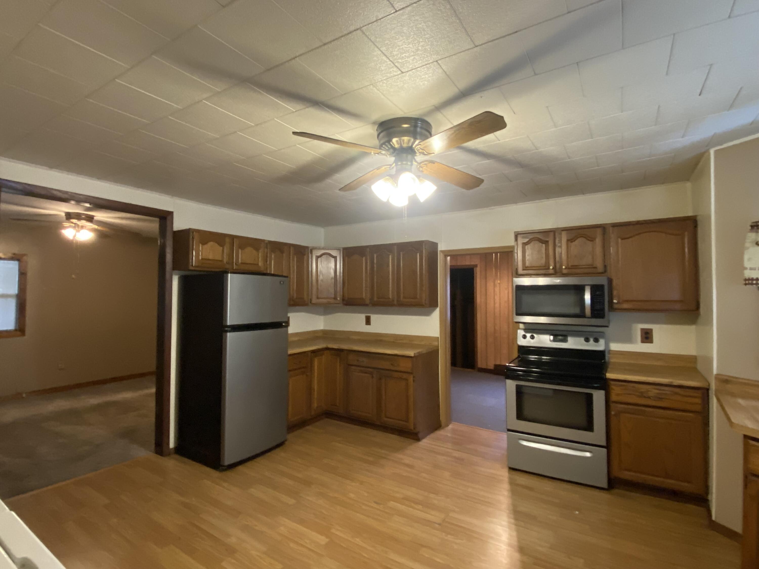 210 North Oak Street Crivitz, WI 54114 - Photo 13 of 28 IMG_2469