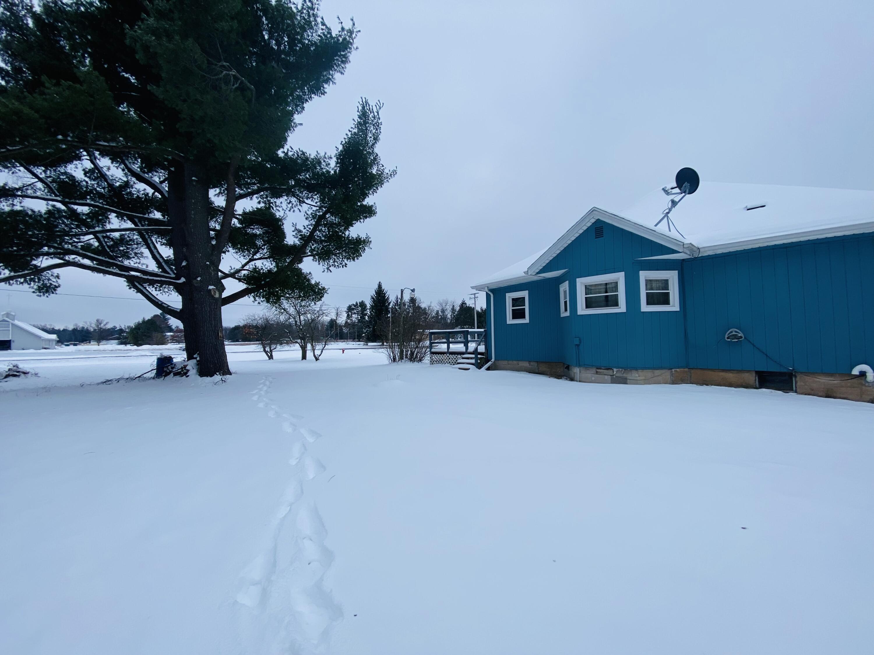 210 North Oak Street Crivitz, WI 54114 - Photo 6 of 28 IMG_2495